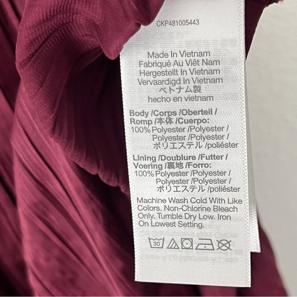 MADEWELL Mulberry Wine Short Sleeves Pleated Side Split Midi Dress, Size XS - Picture 4 of 10